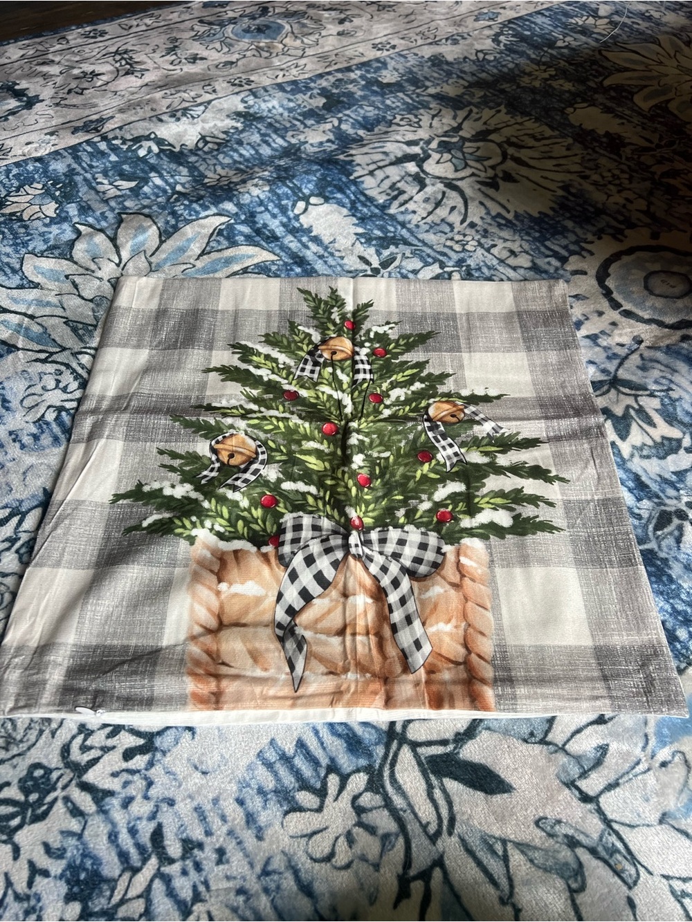 Amazon Holiday Pillow Covers 18x18 four in one set
